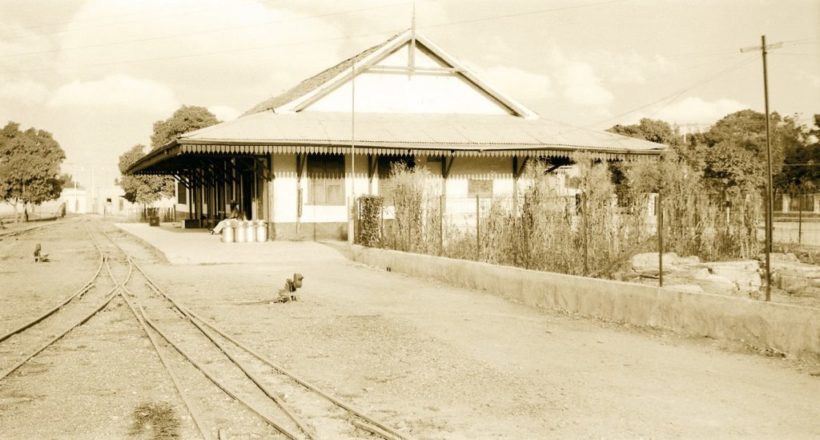 El tramo inicial del Ferrocarril Bolívar fue inaugurado en 1877